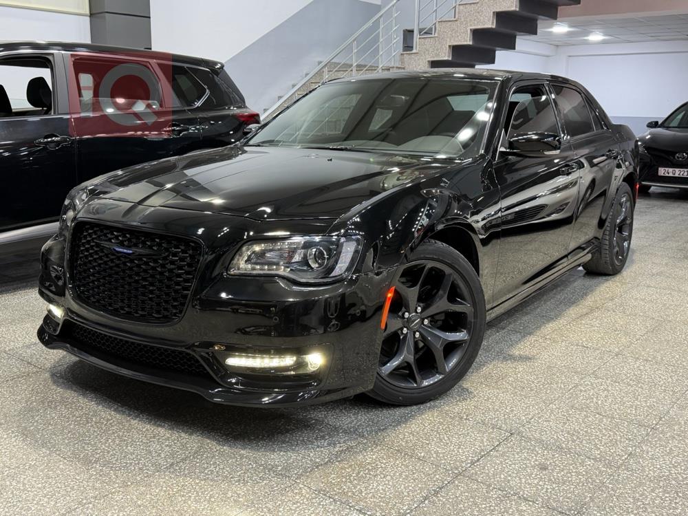 کرایسلەر 300